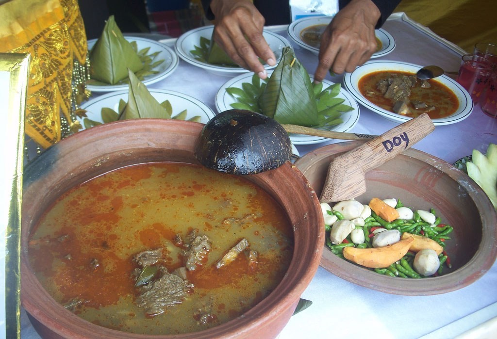 Menu Kuah Beulangong