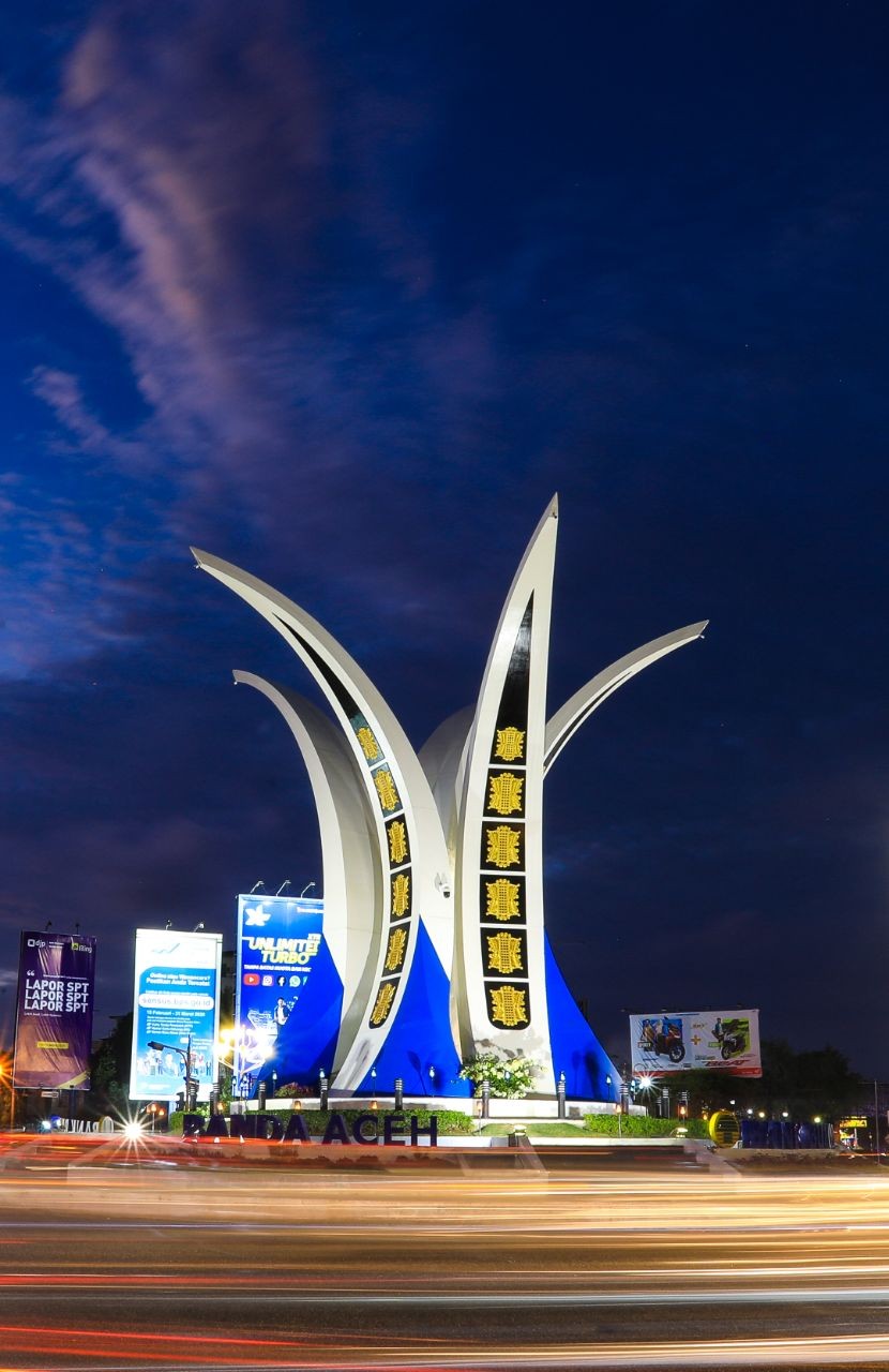 Di Balik Pesona Banda Aceh: Sejarah, Cinta, dan Keagungan